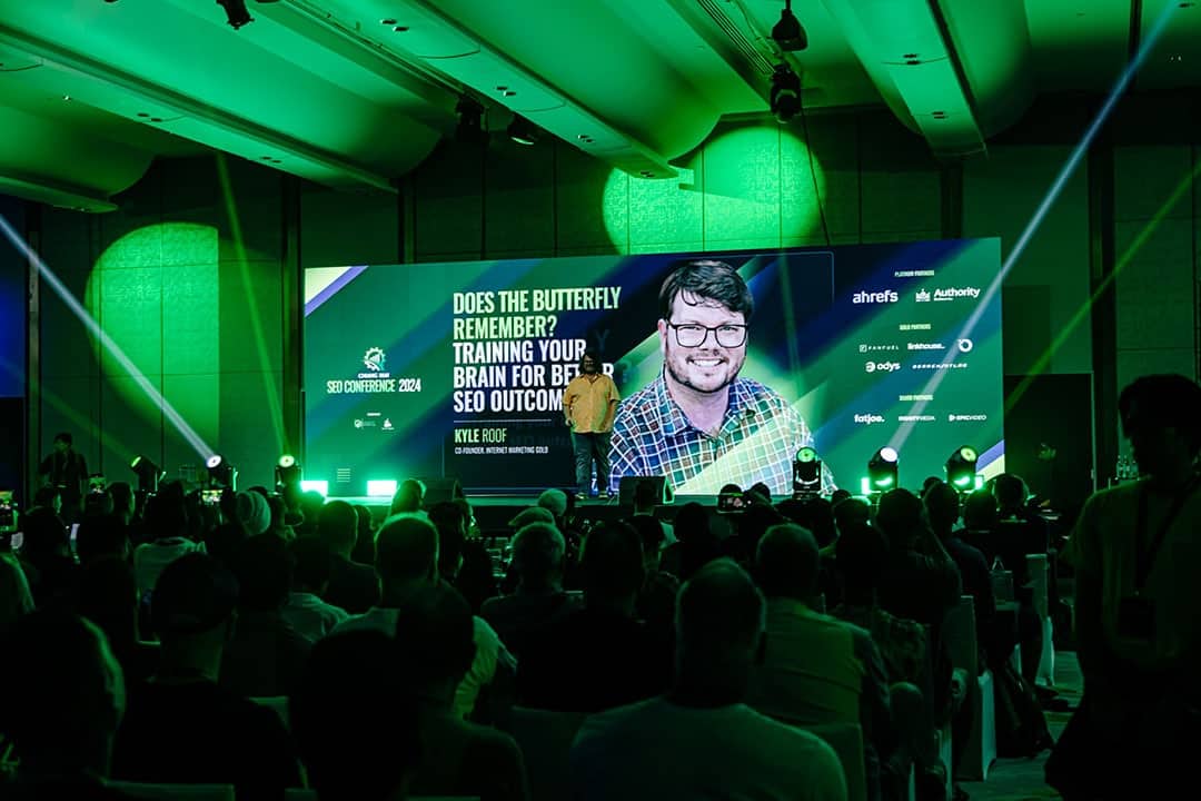 Kyle Roof přednáší na CMSEO 2024